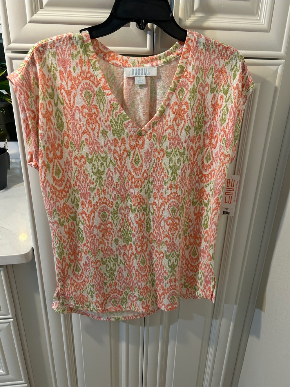 V-Neck Short Sleeve Tee in Coral & Sage Ikat